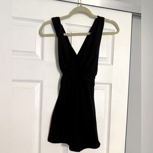 Black Sleeveless Susana Monaco top